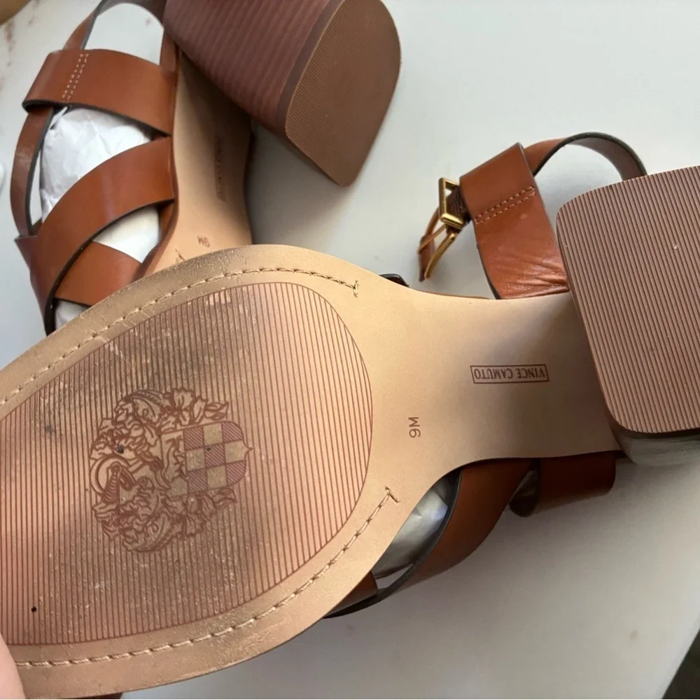 Vince Camuto penina leather strap block heeled sandal size 9